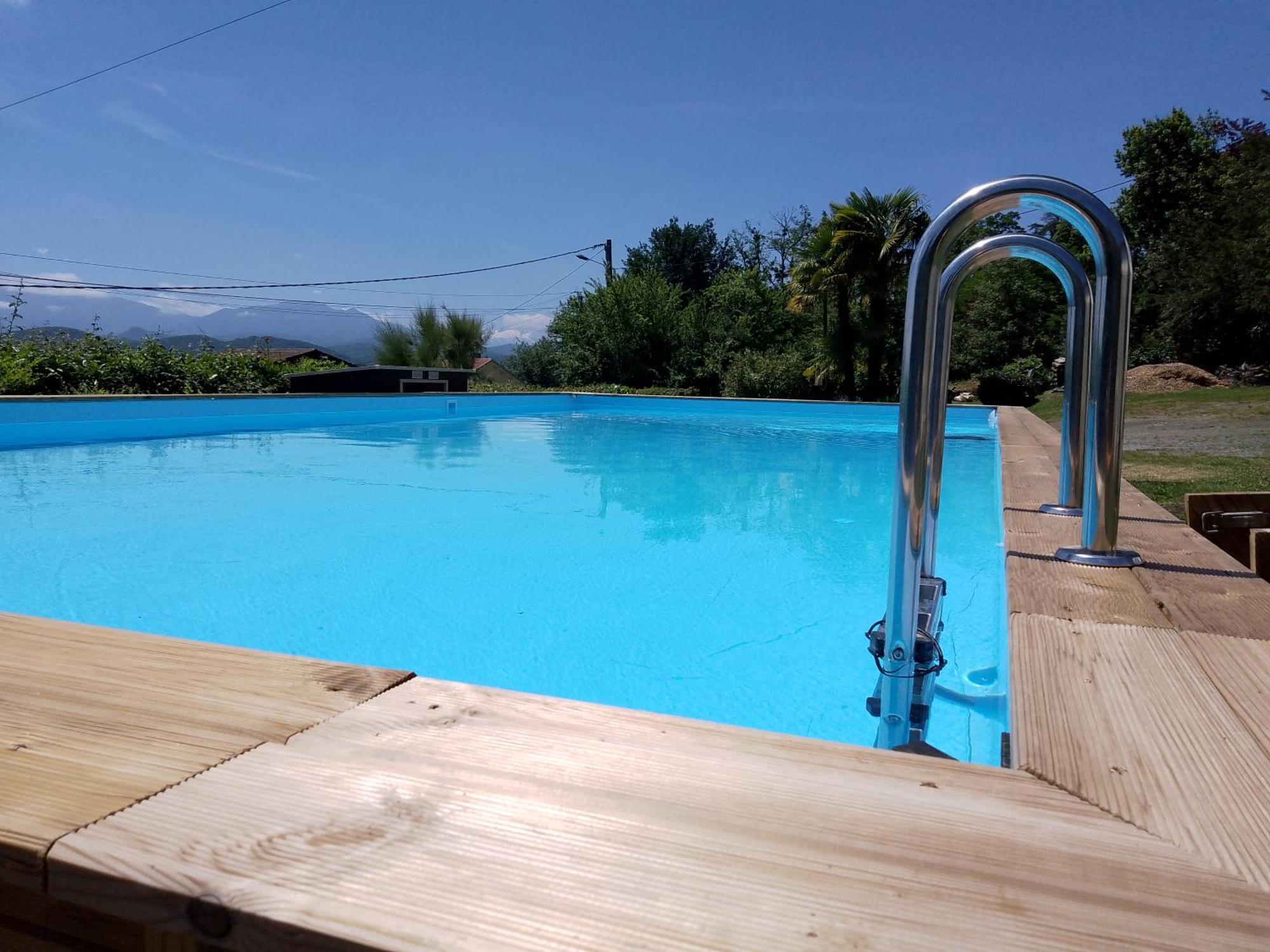 Pyrenees Vue Gite - Vues Fantastique, Parking Gratuit Sur Place & Piscine Saint Gaudens Exterior foto
